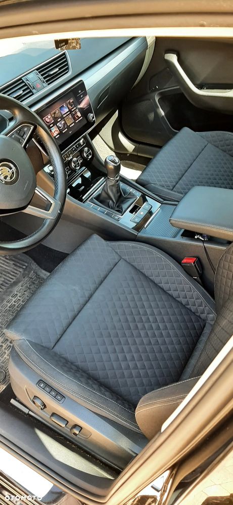 Skoda Superb 2.0 TDI Style - 16