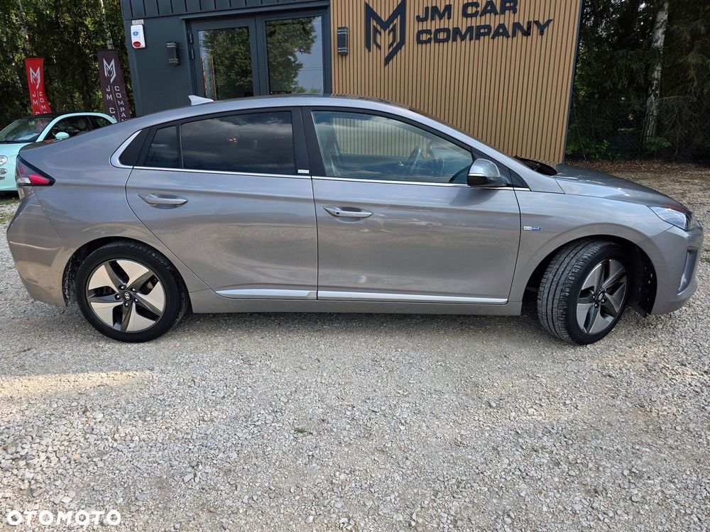 Hyundai IONIQ - 25