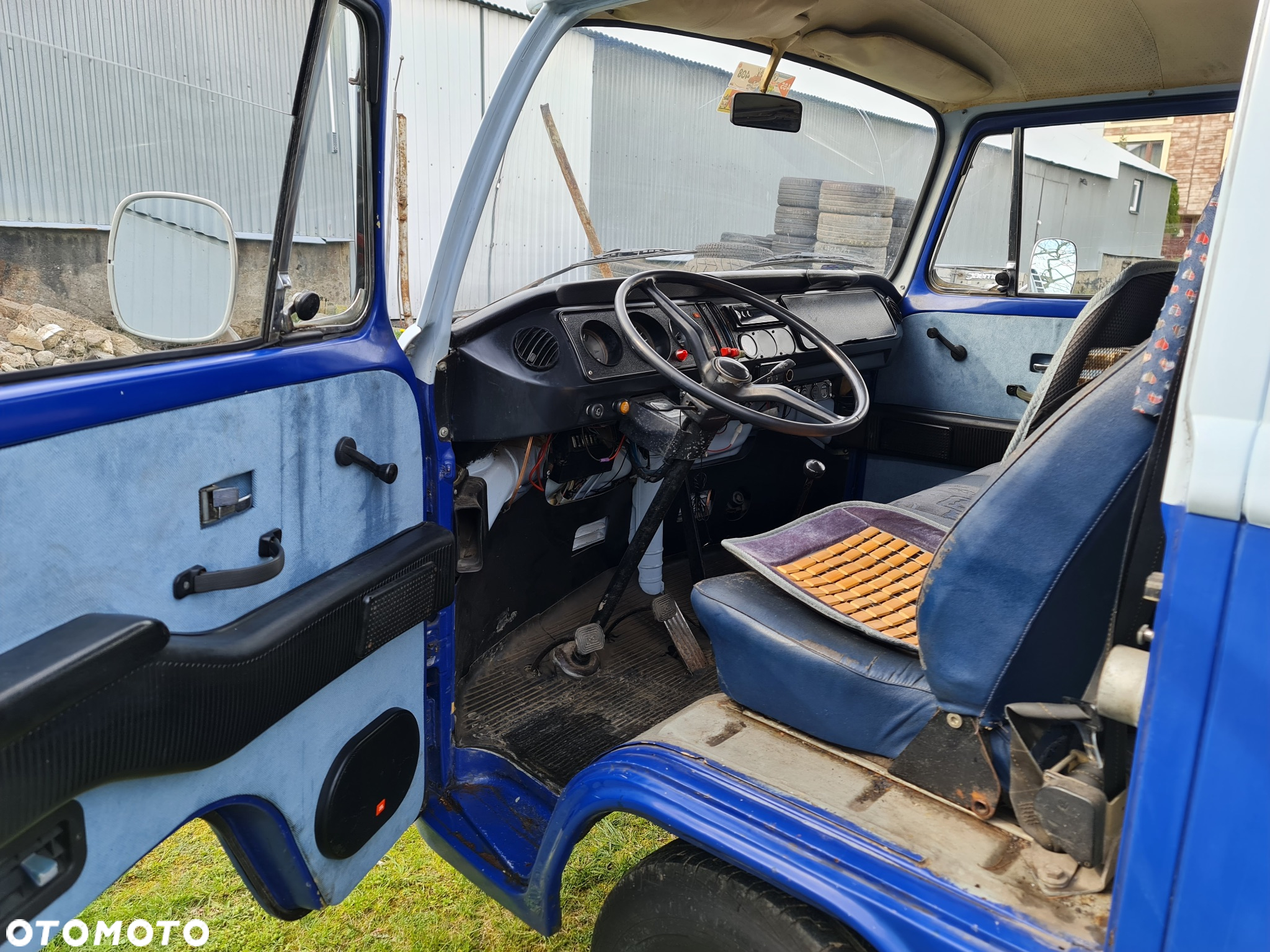 Volkswagen Transporter - 4