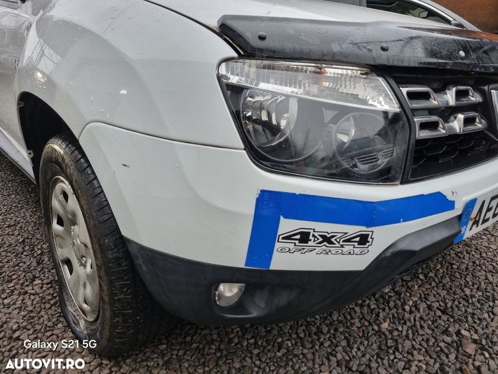 Bara fata Dacia Duster Facelift 2014 - 2017 WHITE 0V369 (1418) model fara spalatoare far - 2