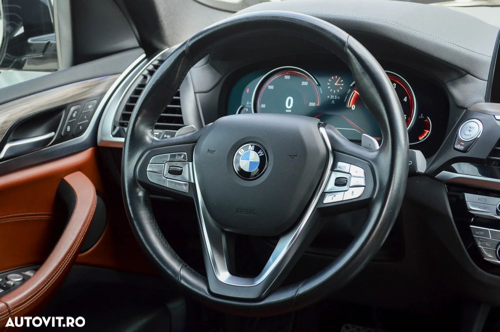 BMW X3 xDrive20d AT Luxury Line - 25