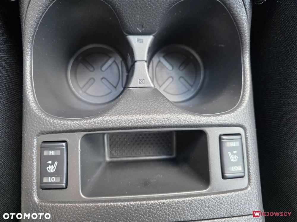 Nissan X-Trail 1.6 DIG-T N-Connecta 2WD 7os - 24