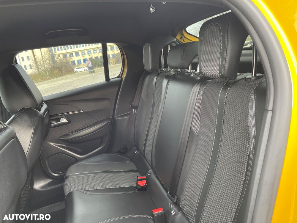 Peugeot 208 1.2 L PureTech STT EAT8 GT Line - 15