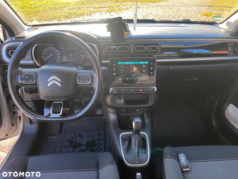 Citroën C3 1.2 PureTech Shine EAT6 - 13