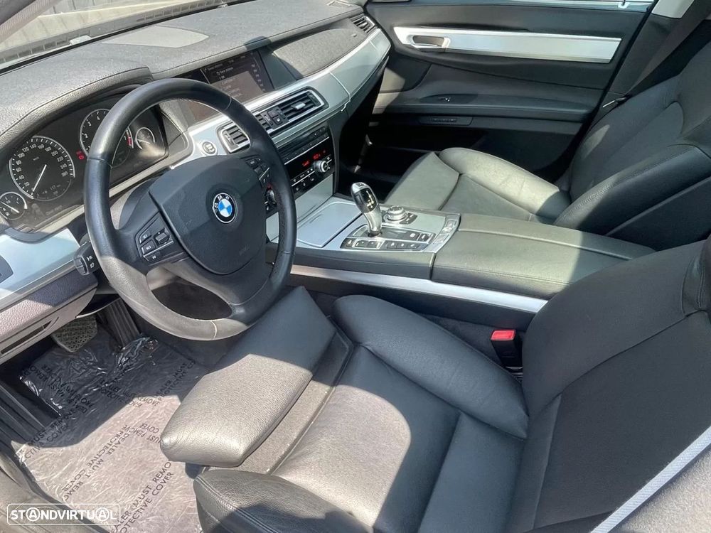 BMW 750 Li xDrive - 7