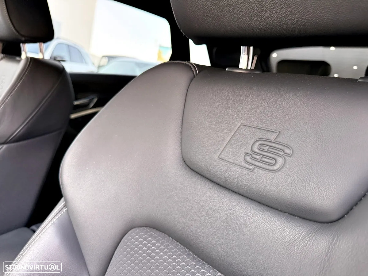 Audi e-tron 55 quattro S line - 25