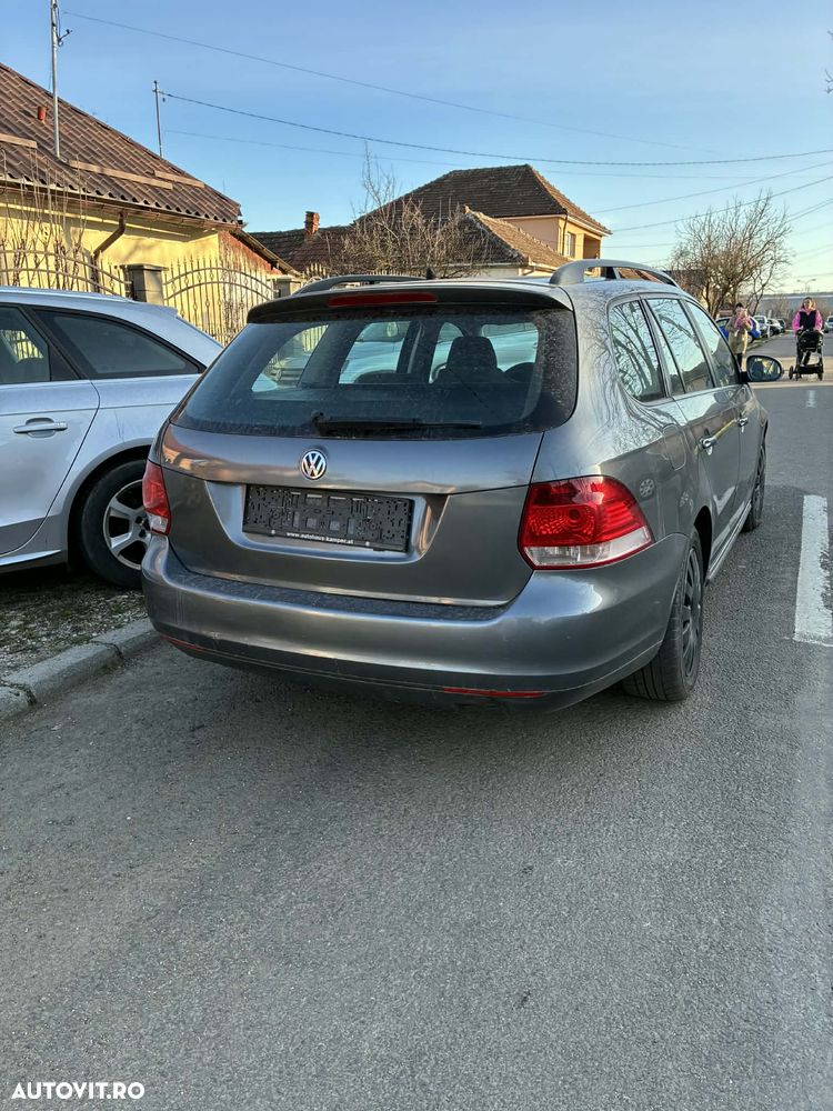 Volkswagen Golf 1.9 TDI DPF Edition - 8