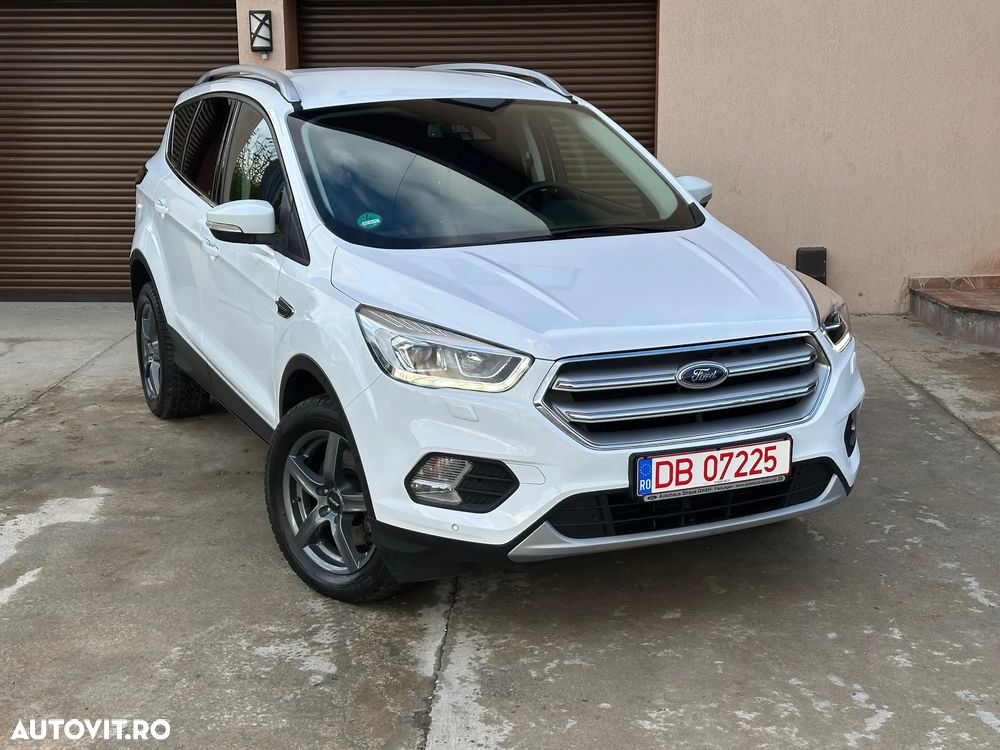 Ford Kuga 2.0 TDCi 4x4 Aut. Titanium - 1