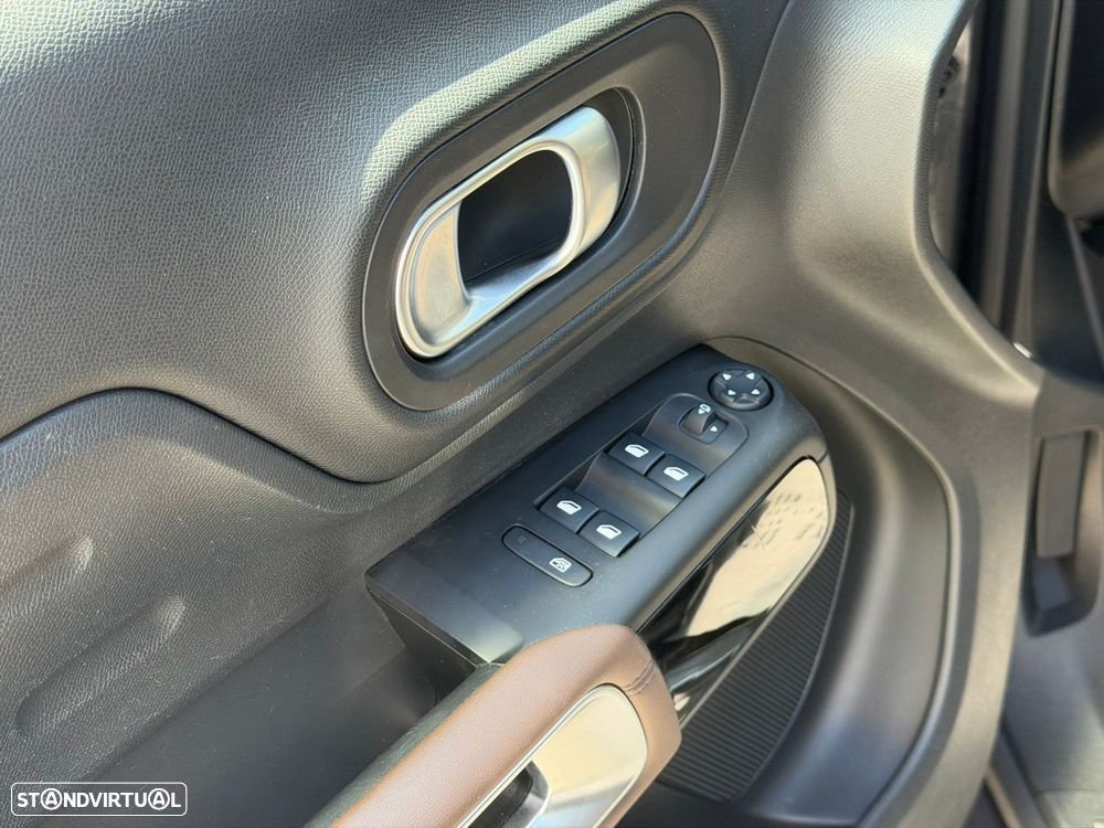 Citroën C5 Aircross 1.2 PureTech Live - 16