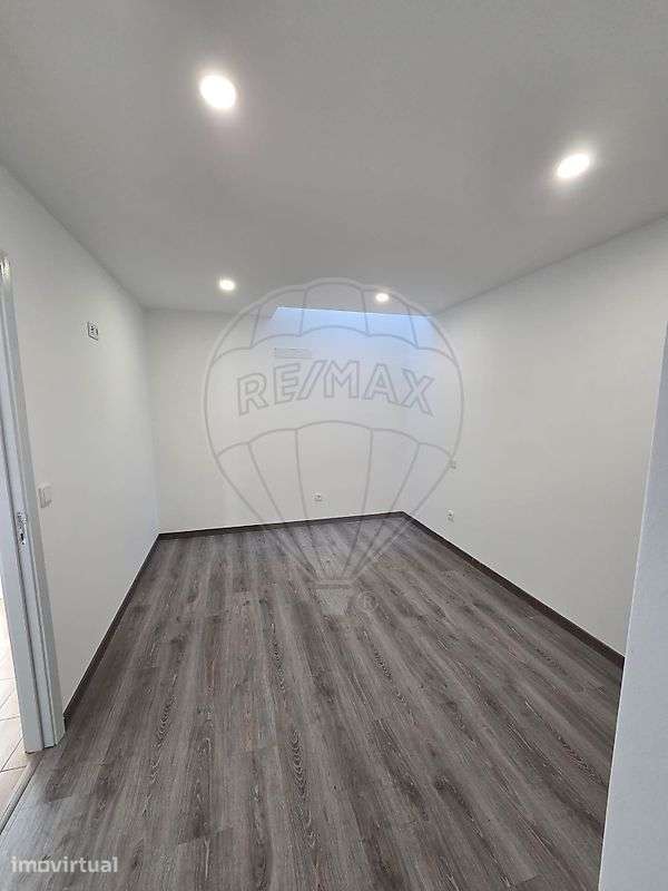 Moradia T2 para venda - Grande imagem: 4/9