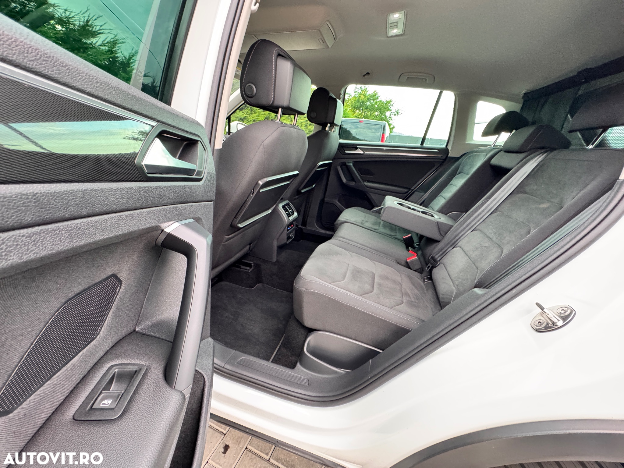 Volkswagen Tiguan 2.0 TDI SCR DSG 4Motion R-Line - 20