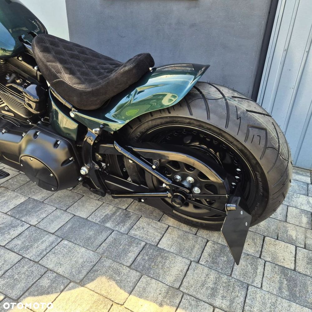 Harley-Davidson Softail Heritage Classic - 21