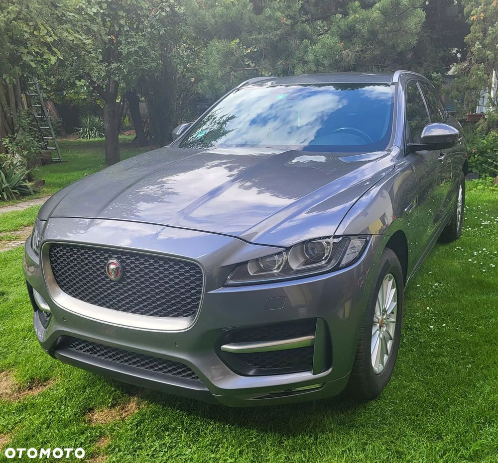Jaguar F-Pace