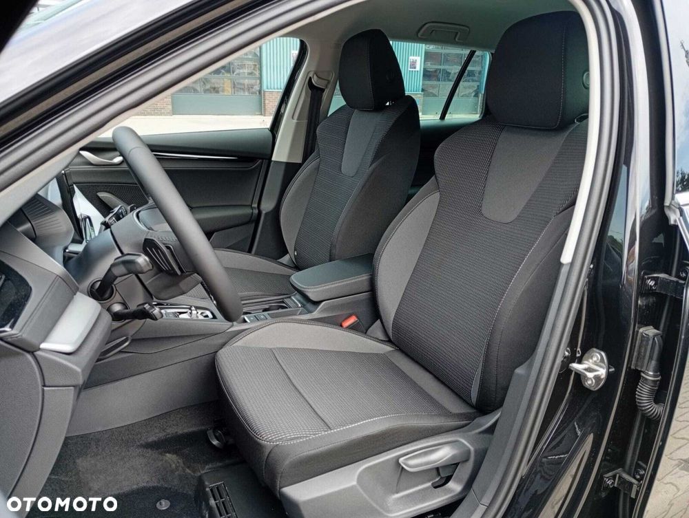 Skoda Octavia 1.5 TSI mHEV Edition 130 Selection DSG - 11