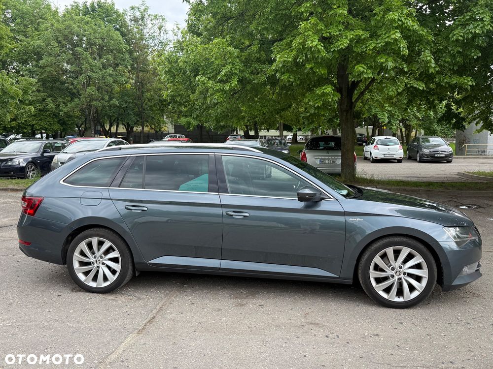 Skoda Superb 2.0 TDI 4x4 L&K DSG - 2