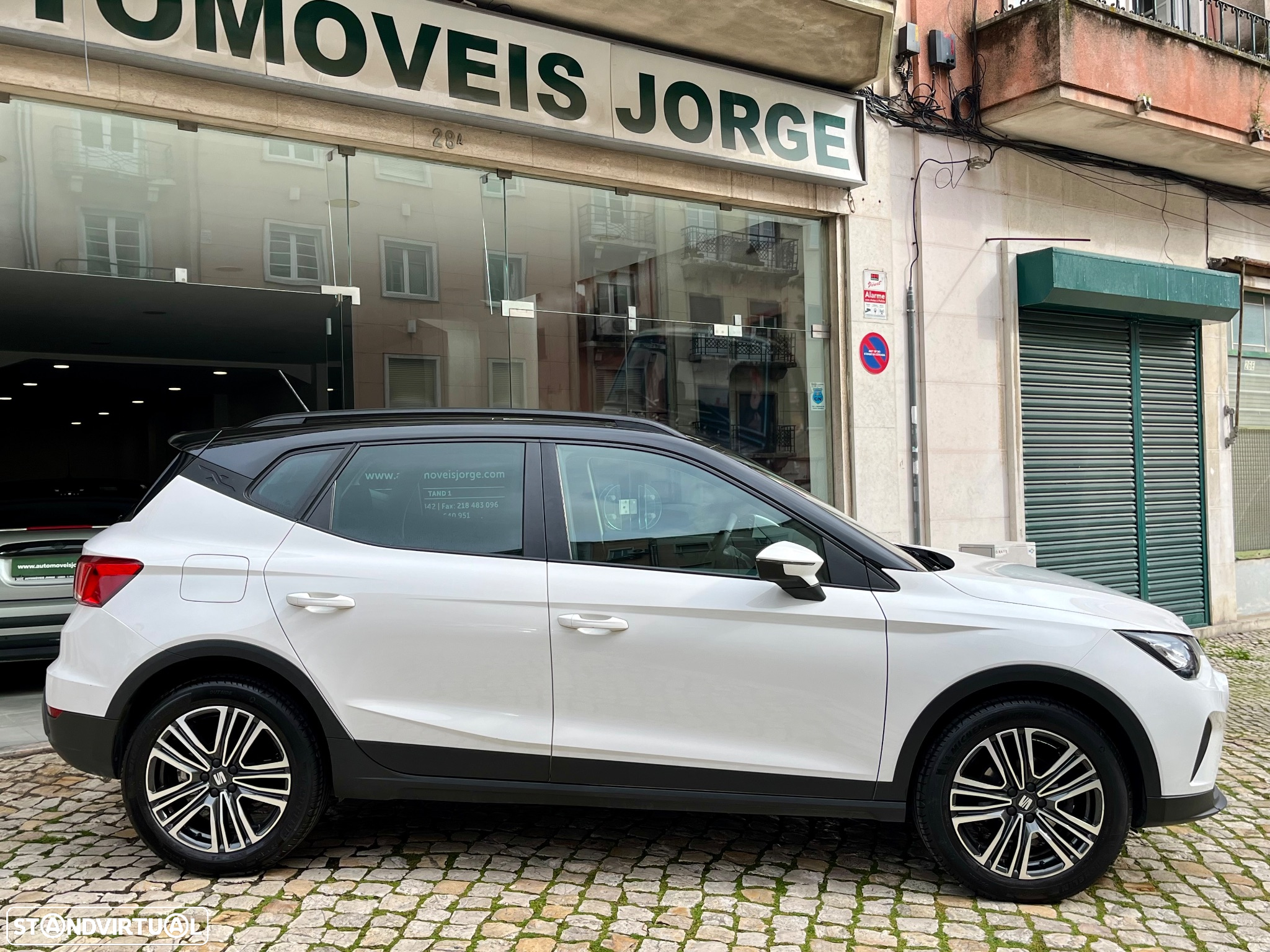 SEAT Arona 1.0 TSI Style DSG - 4