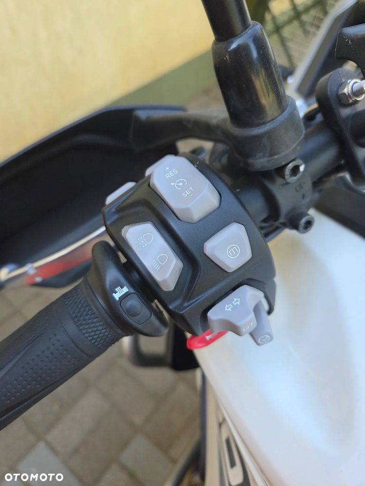 Triumph Tiger - 11