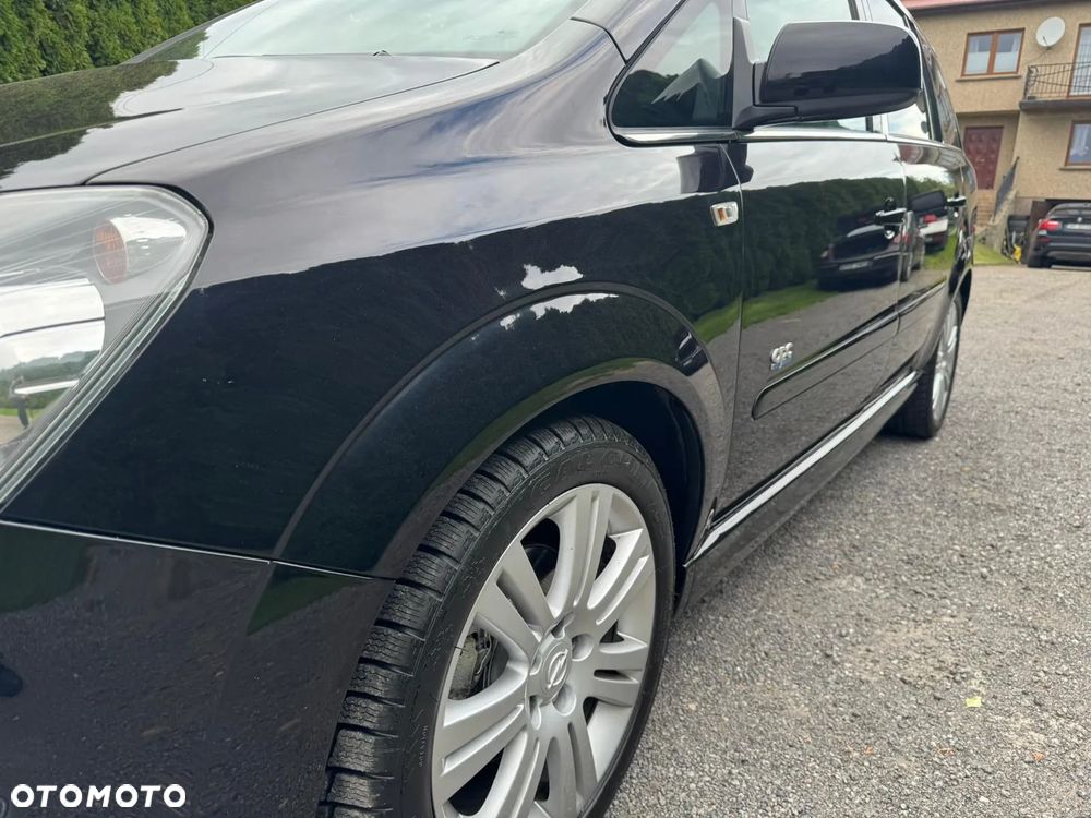 Opel Zafira 1.8 Design Edition - 18