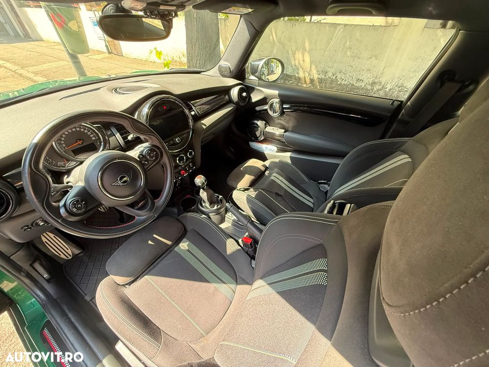 Mini Cooper S Standard - 11