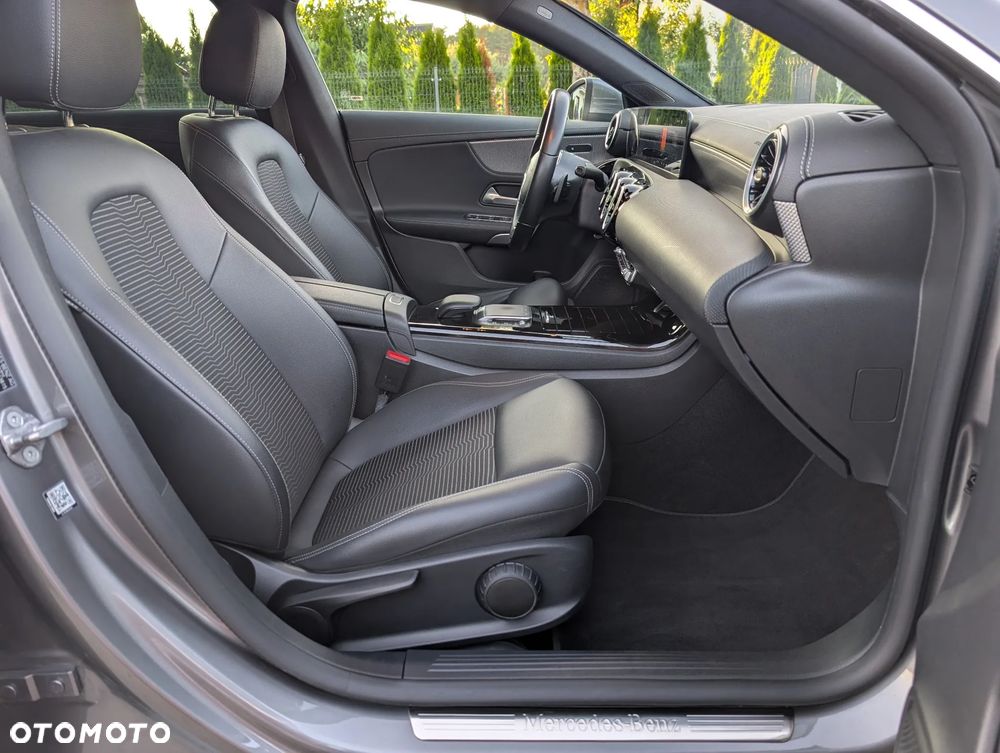 Mercedes-Benz CLA 200 d Progressive 8G-DCT - 6