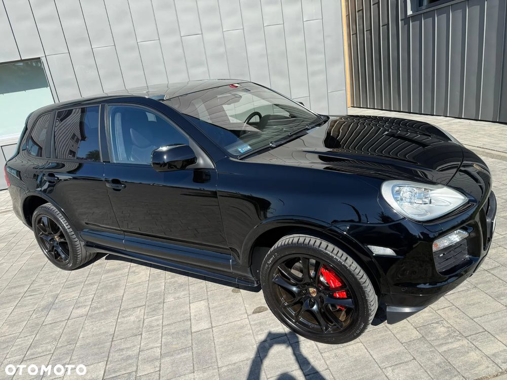 Porsche Cayenne Turbo - 11