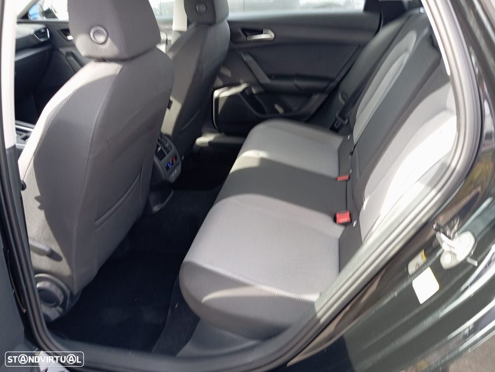 SEAT Leon ST 2.0 TDI FR DSG - 13