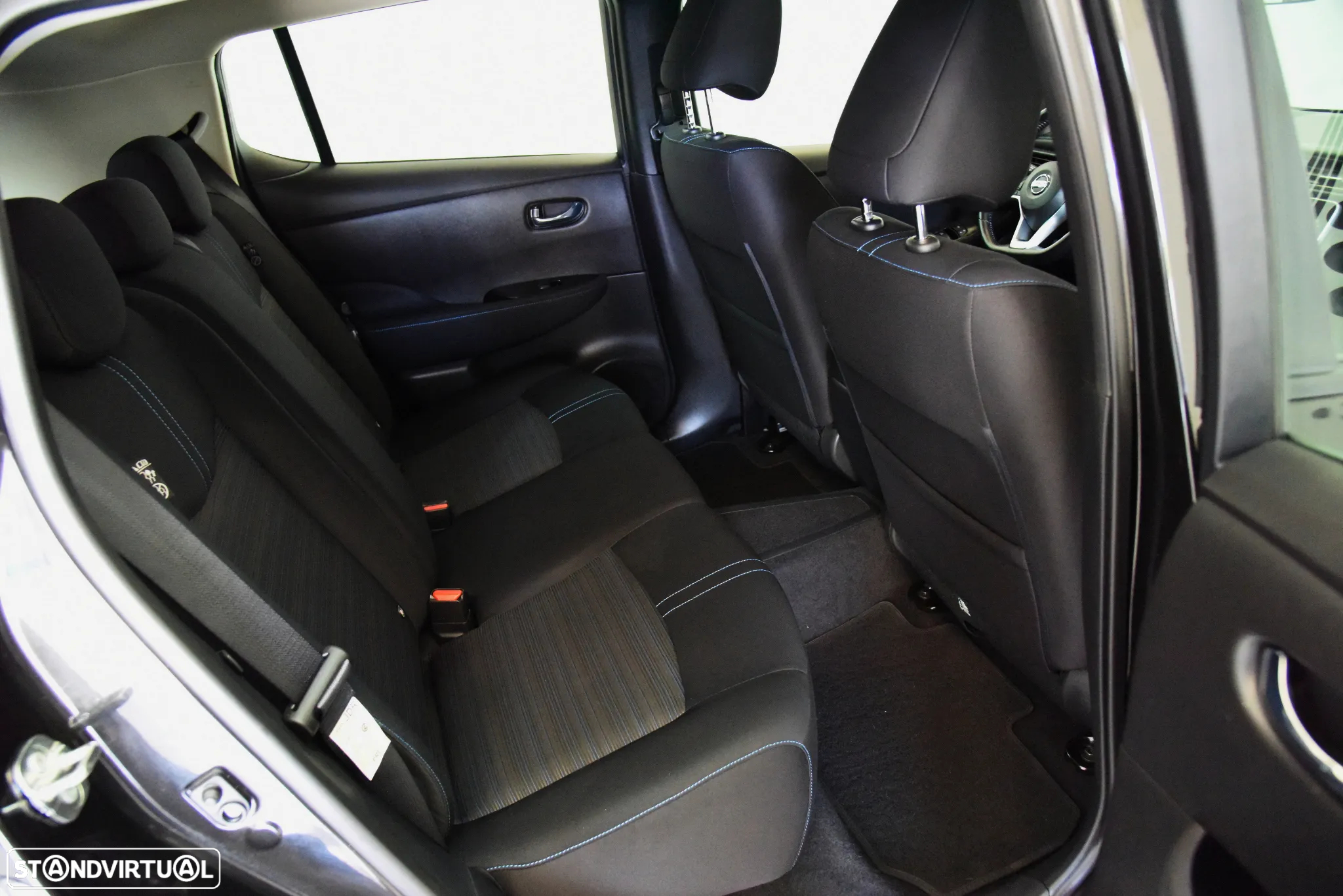 Nissan Leaf N-Connecta - 32
