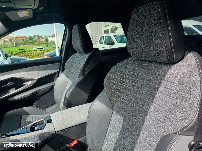 Peugeot 3008 1.2 Hybrid Allure e-DCS6 - 10