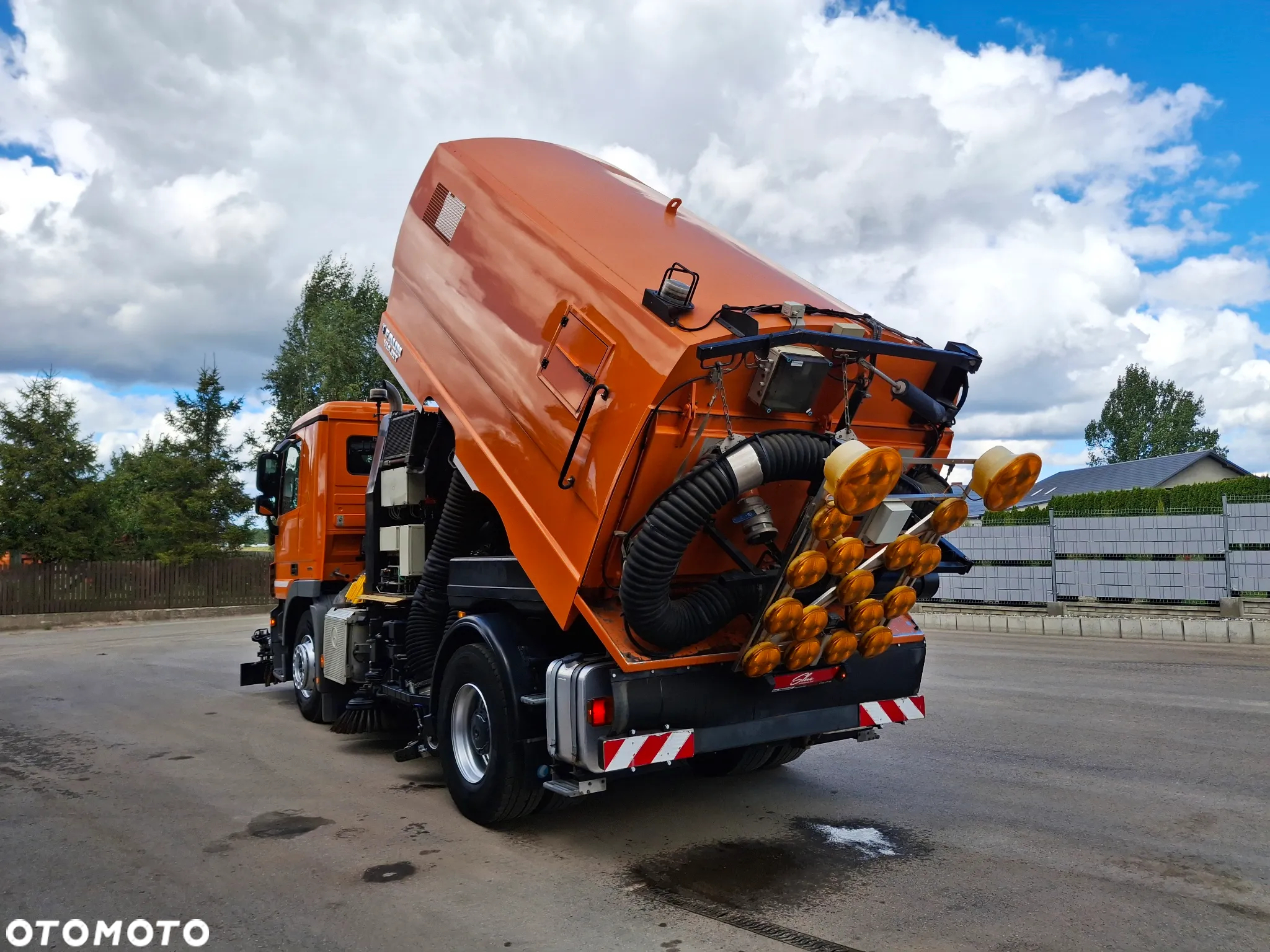 Mercedes-Benz Actros 1932 Zamiatarka FAUN Szczotki L/R Odchwaszczarka Szczotki Przednie 2014r PM10 Rura Do Liści Dodatkowy Zbiornik Wody Hydrostat Pneumatyka - 8
