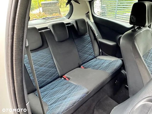 Renault Clio 1.2 16V Authentique - 14