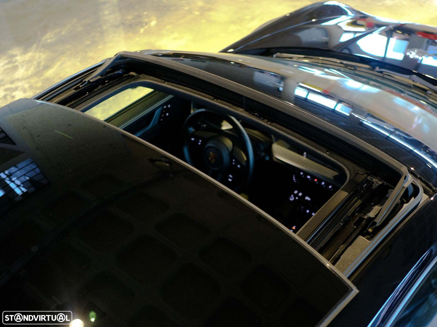 Porsche 911 (992) Carrera 4S PDK - 21