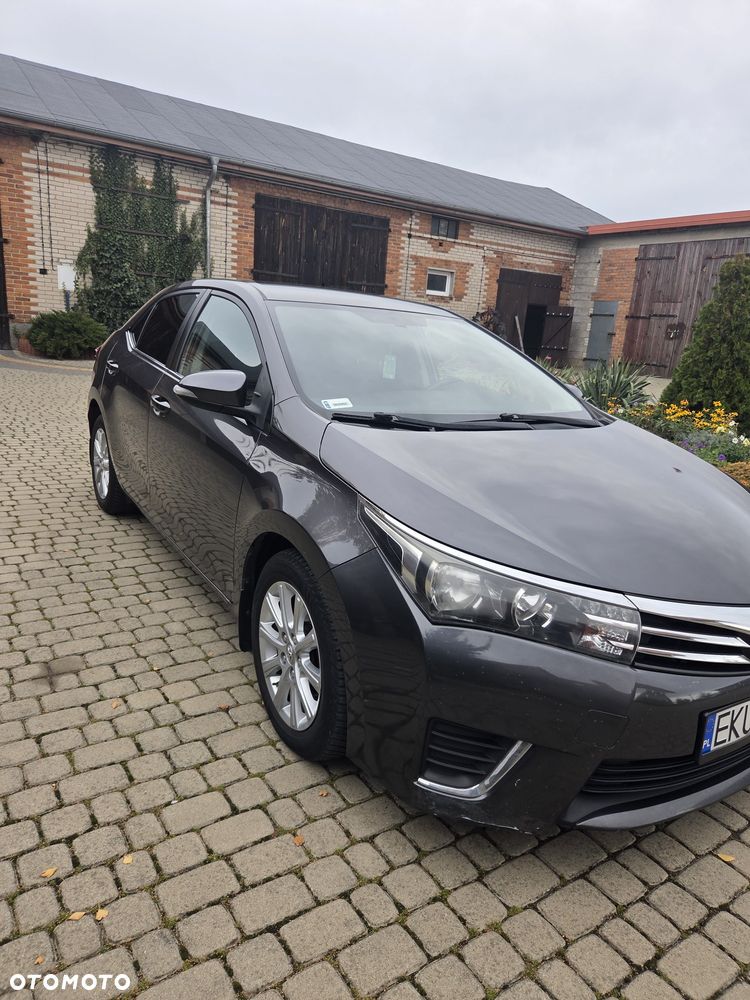 Toyota Corolla - 13