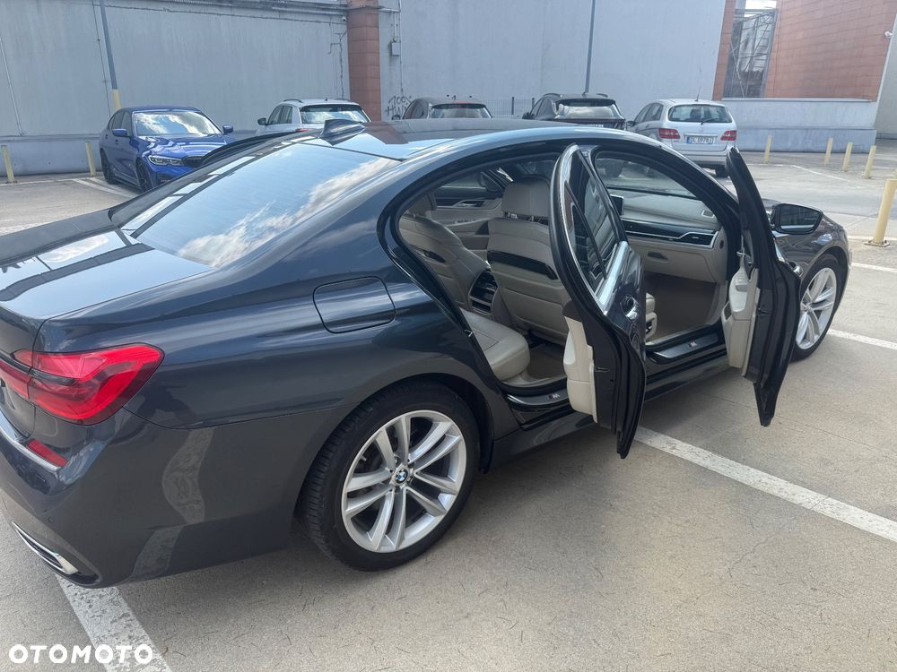 BMW Seria 7 730d xDrive - 9