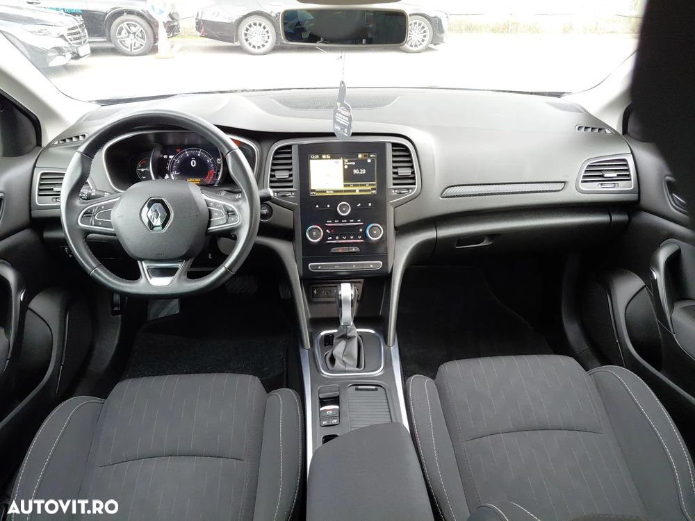 Renault Megane ENERGY TCe 140 EDC LIMITED - 10