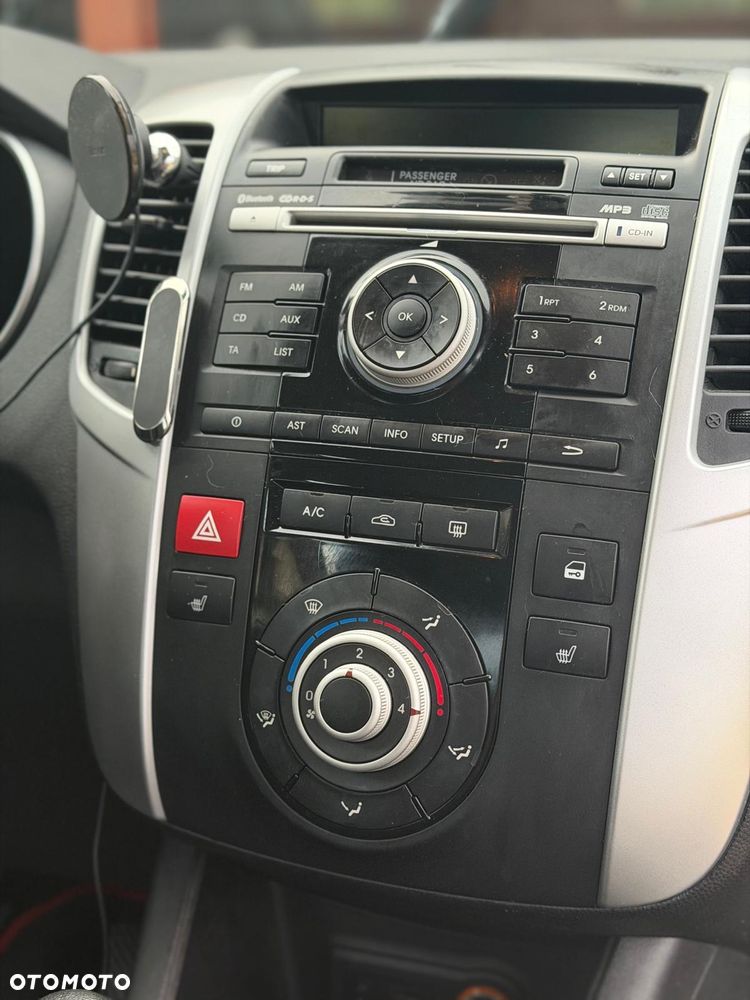 Kia Venga 1.6 M - 11