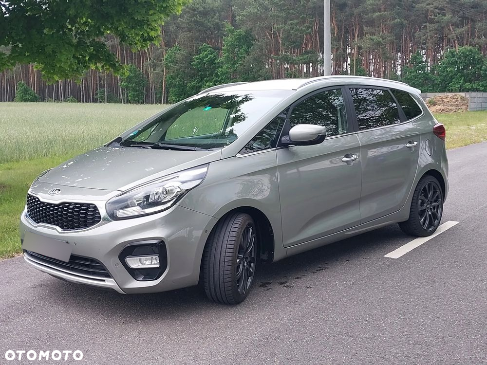 Kia Carens 1.7 CRDi L 7os - 4