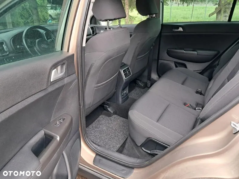 Kia Sportage 1.6 GDI 2WD ISG Spirit - 14