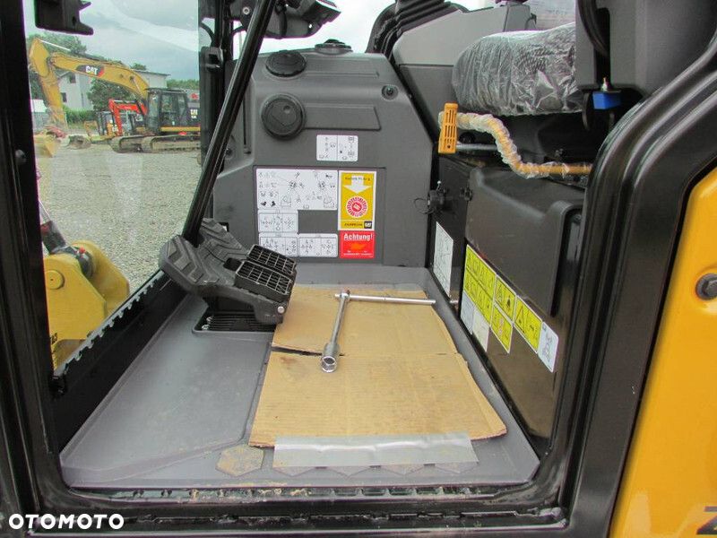 Caterpillar 301.6 klimatyzacja  , 2021 Z przyczepa - 9