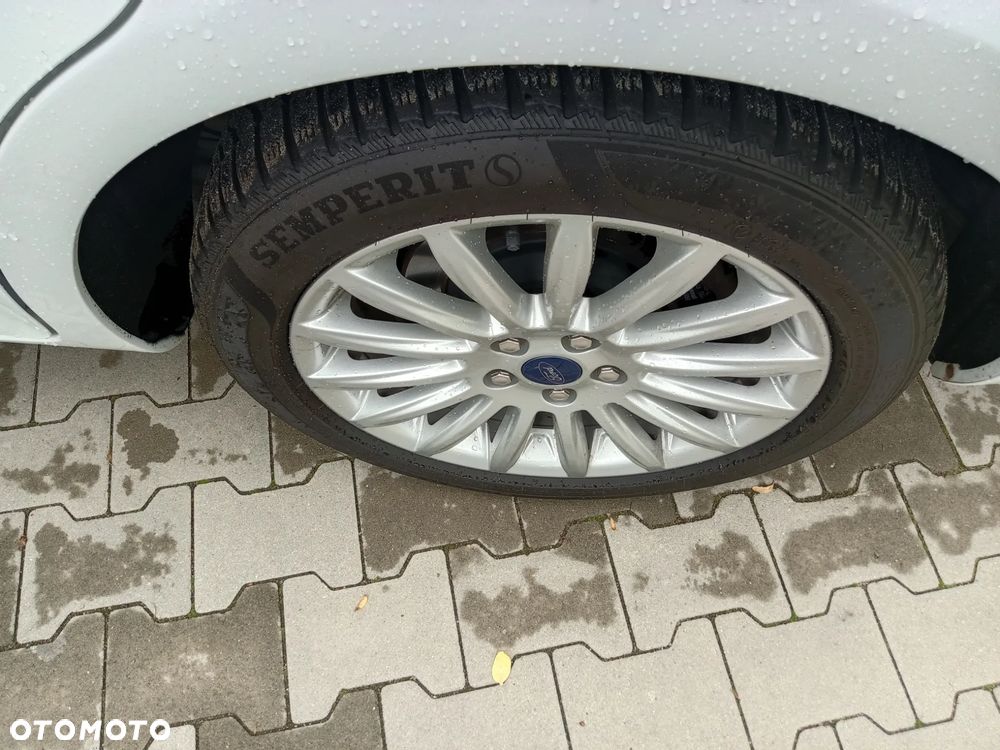 Ford Mondeo - 30
