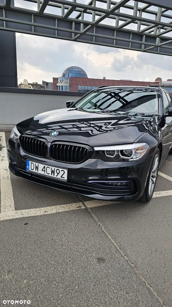 BMW Seria 5 518d Sport Line - 2