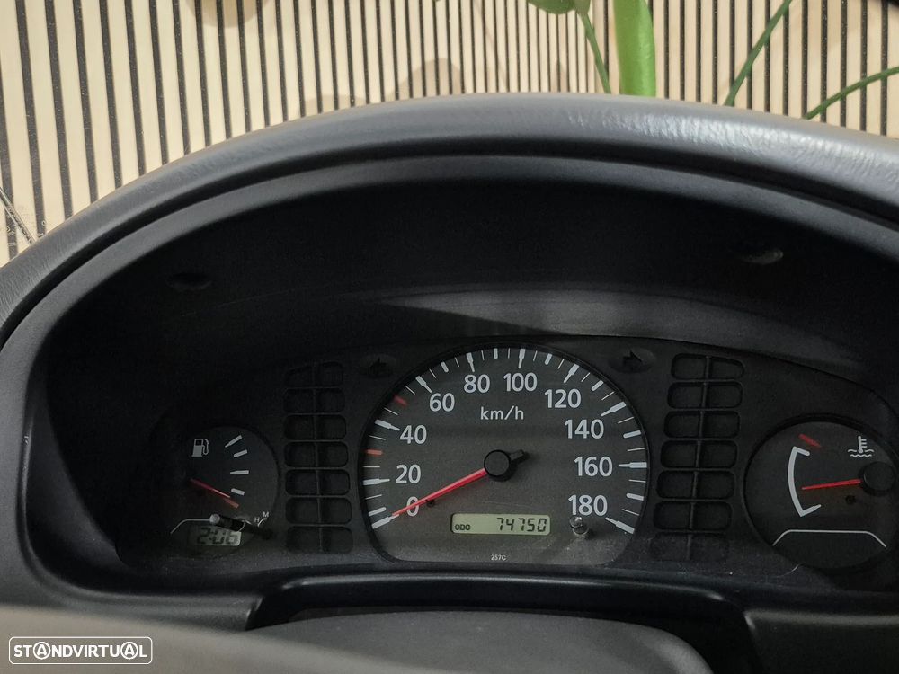 Nissan Pick Up D22 - 74.000KM - 2.5DTi | GARANTIA | IVA - 3 LUG. - 13