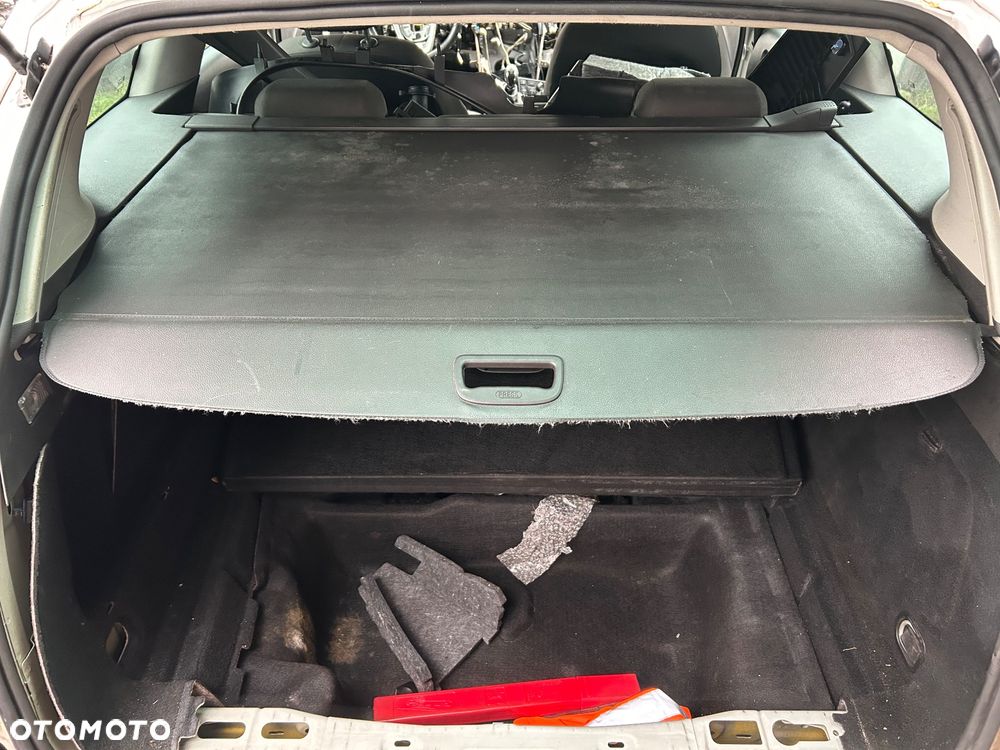Roleta bagażnika Opel Astra IV J kombi