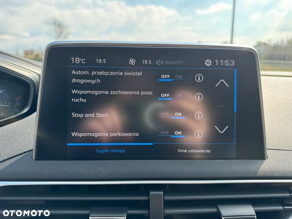 Peugeot 5008 BlueHDi 120 Allure - 21