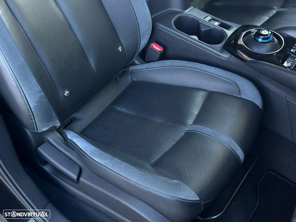 Nissan Leaf 40 kWh 2.ZERO Edition - 28