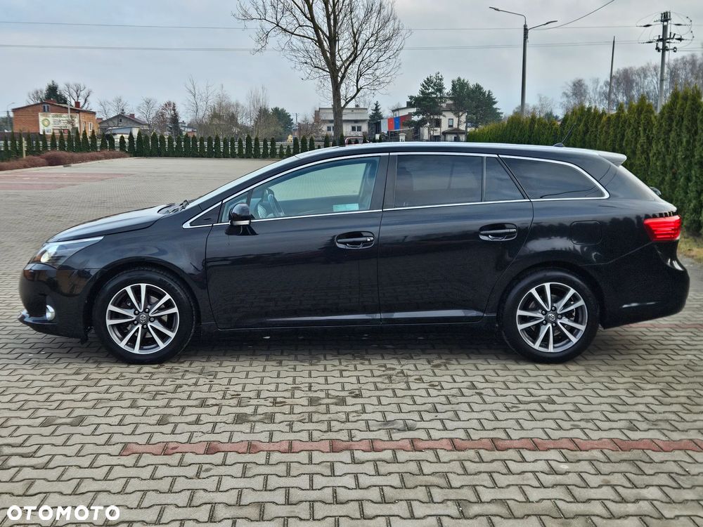 Toyota Avensis 1.8 Premium - 28