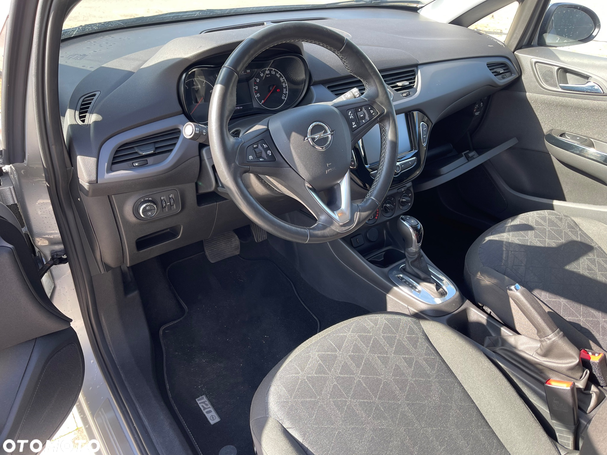 Opel Corsa 1.4 Automatik 120 Jahre - 16