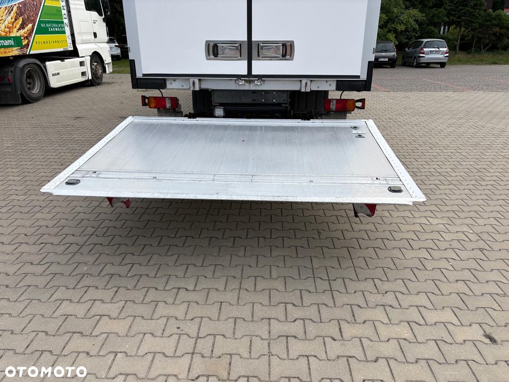 MAN TGL12.220/Euro 6/ agregat Thermo King/zabudowa Lambert z windą do załadunku - 8