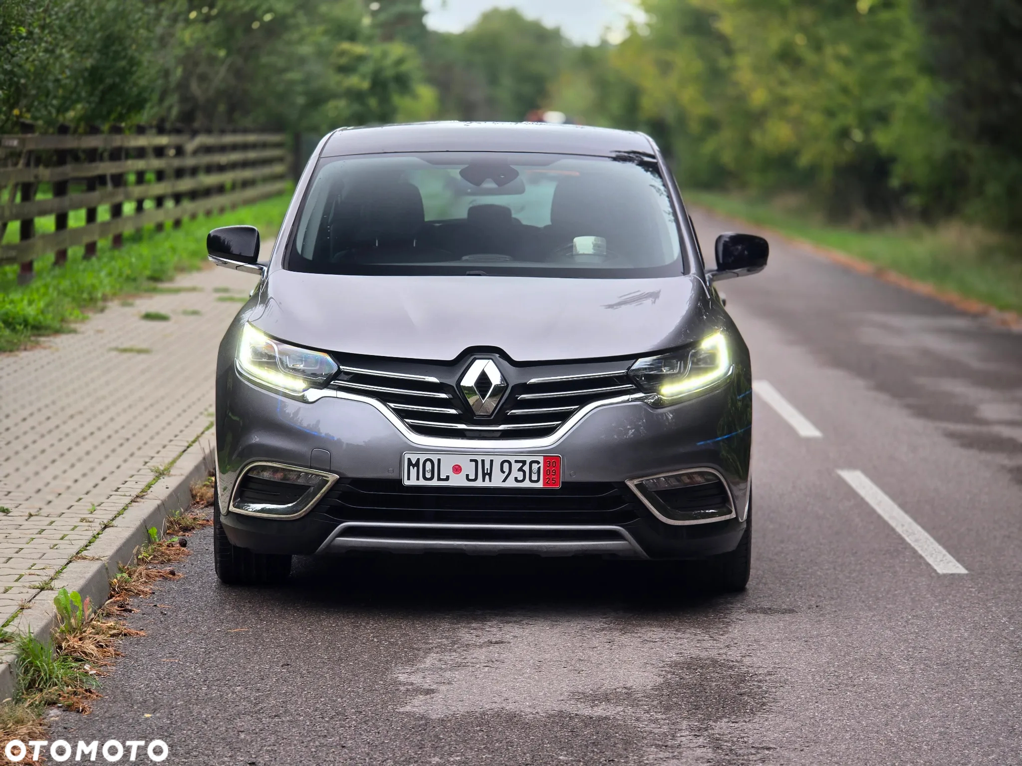 Renault Espace 1.6 dCi Energy Initiale Paris EDC 7os - 10
