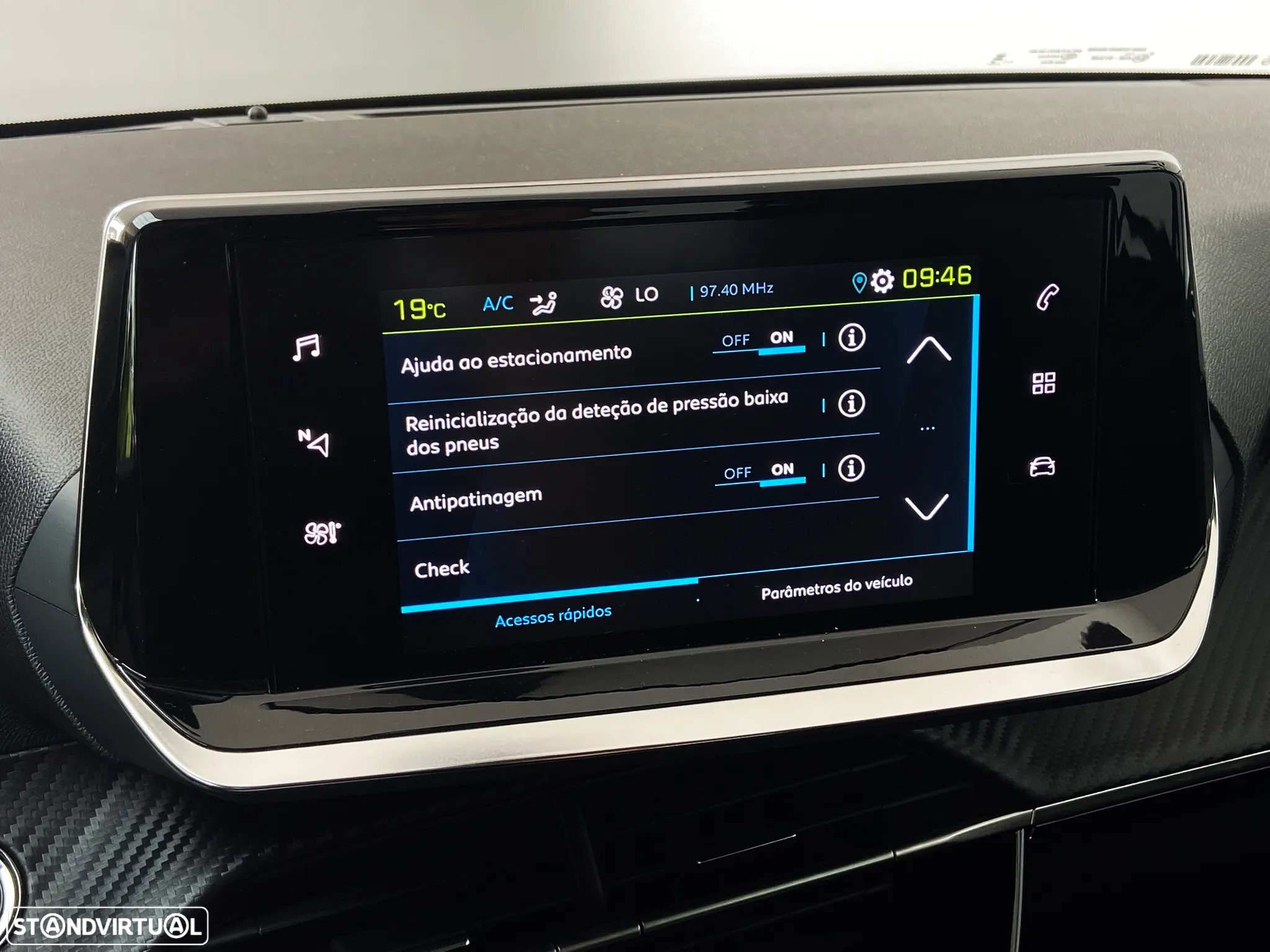 Peugeot e-208 50 kWh Allure - 19