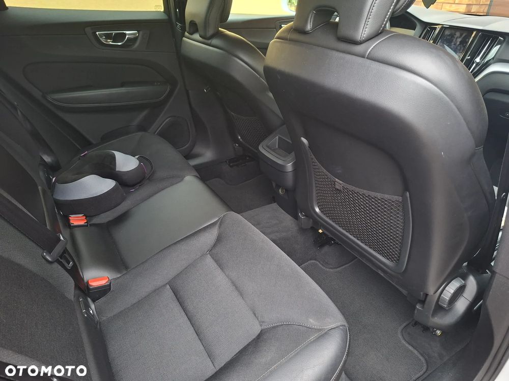 Volvo XC 60 D4 SCR Inscription - 9